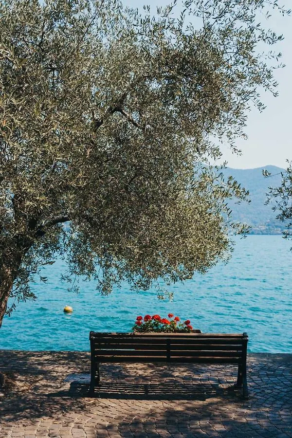 *** Szálloda Sensole Locanda Contemporanea Monte Isola Olaszország