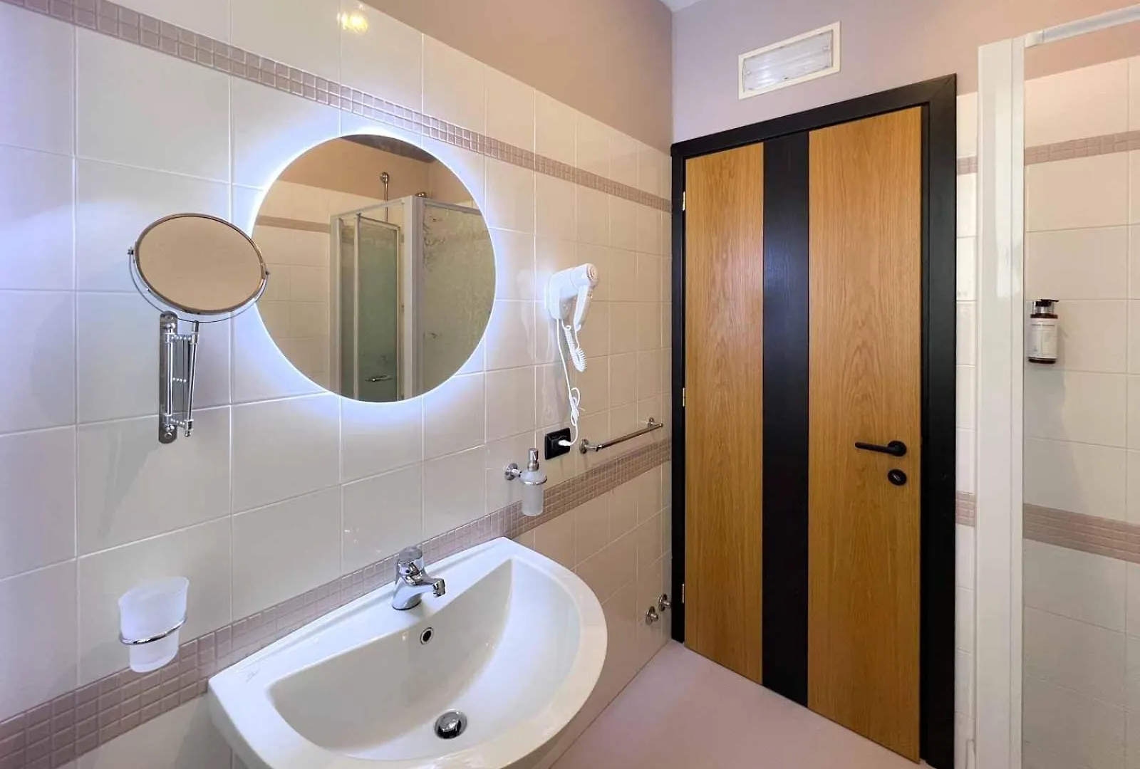 Sensole Locanda Contemporanea Monte Isola 3*,  Olaszország