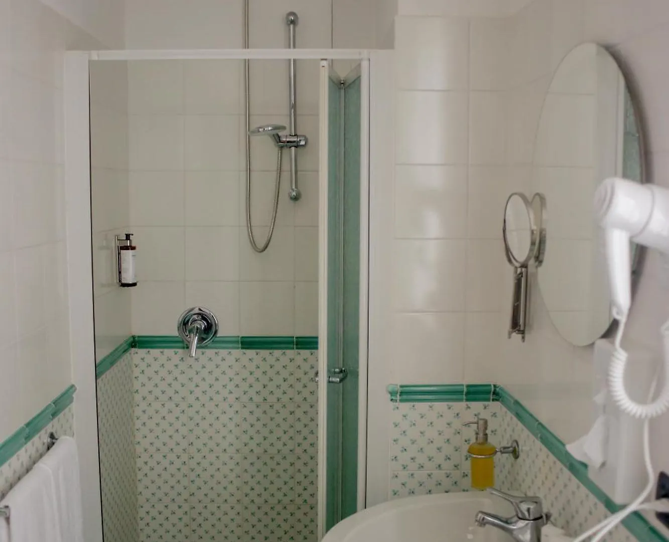 Szálloda Sensole Locanda Contemporanea Monte Isola