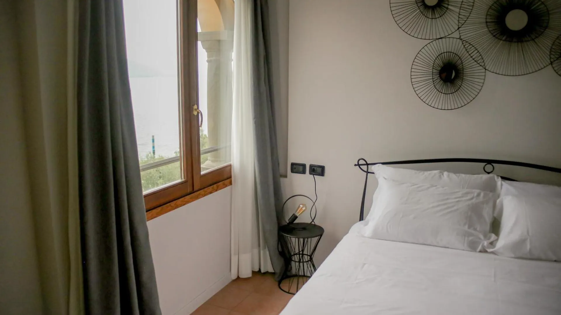 Szálloda Sensole Locanda Contemporanea Monte Isola
